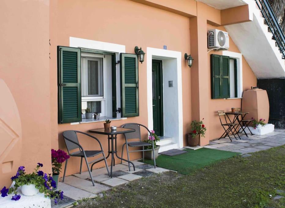 Apartment Helia 2 *